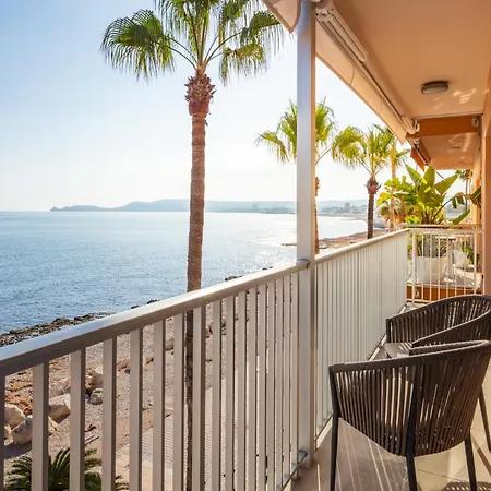 Puerto Marina Ii - Beachfront In Apartment