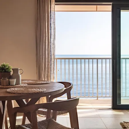 Puerto Marina Ii - Beachfront In Apartment